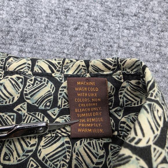 Tori Richard Shirt Mens XL Black Tan Fish Print Aloha Hawaiian Made in USA Camp - Picture 15 of 15